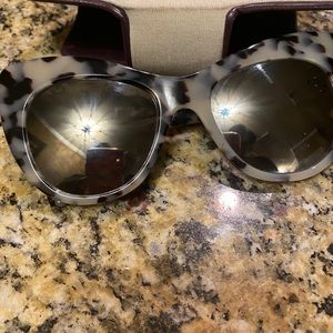 Stella McCartney Gray & Black  Sunglasses 😎